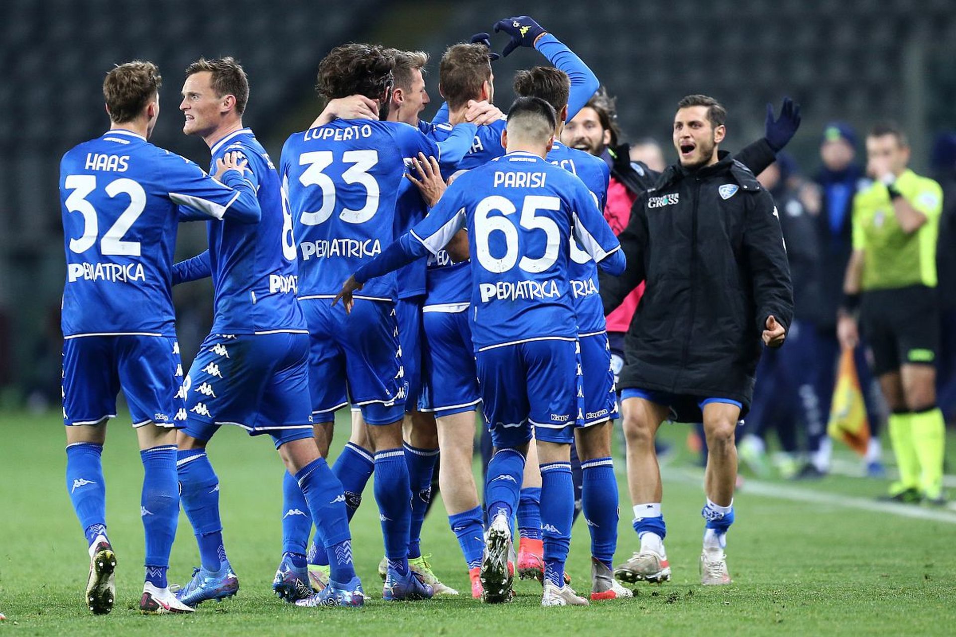 之间的租借 之间的租借