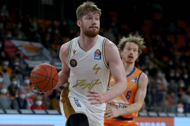 核心且稳定 核心且稳定